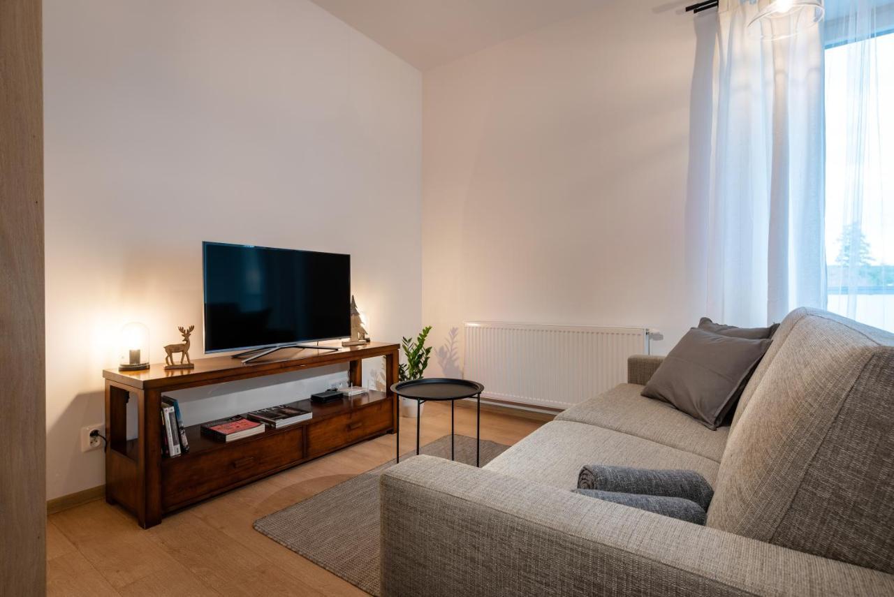 Apartment Peak - Apartmany Bernard Stary Smokovec วิสโซเค ดาตรี ภายนอก รูปภาพ